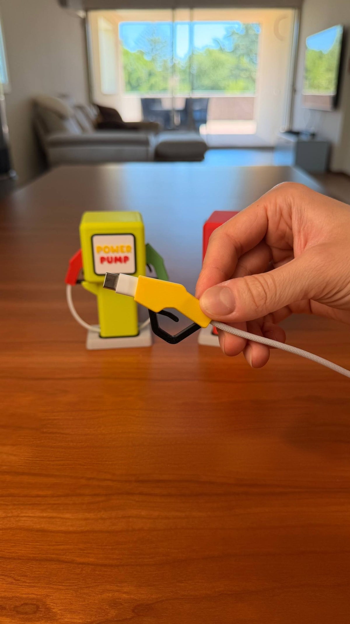 Power Pump – Desk Charging Station