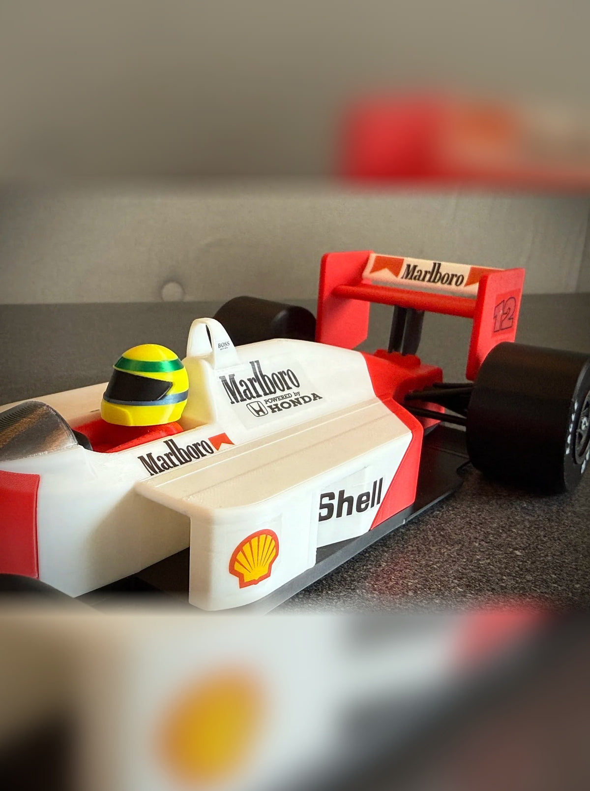 McLaren MP4/4 1988 – 1:14 Model